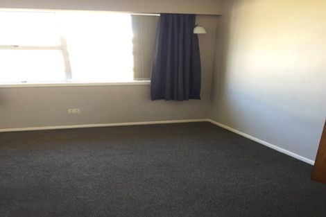 Photo of property in 8 Evelyn Place, Welbourn, New Plymouth, 4310