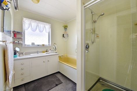 Photo of property in 125 Seaward Road, Edendale, 9825