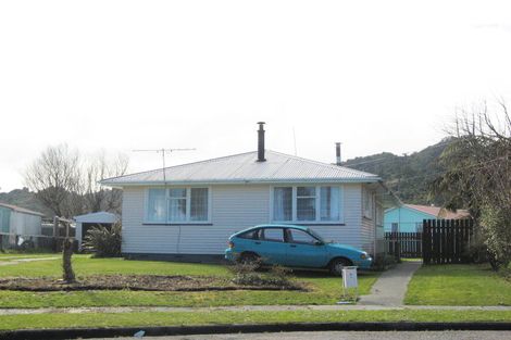 Photo of property in 5 Dupre Place, Cobden, Greymouth, 7802