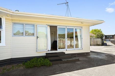 Photo of property in 8a Mount View Road, Melville, Hamilton, 3206