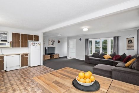 Photo of property in 8 Puweto Street, Selwyn Heights, Rotorua, 3015