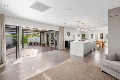 Photo of property in 2 Lamia Grove, Papamoa Beach, Papamoa, 3118