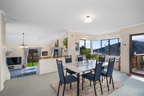 Photo of property in 2 Holcombrooke Lane, Welcome Bay, Tauranga, 3175