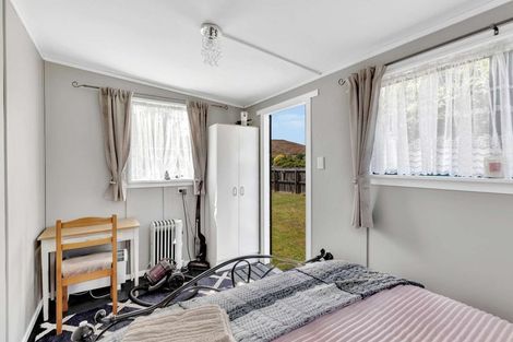 Photo of property in 9c Milne Street, Hunterville, 4730