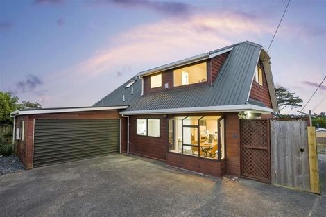 Photo of property in 1/81 Carlisle Road, Torbay, Auckland, 0632