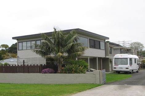 Photo of property in 2/110 Ladies Mile, Manly, Whangaparaoa, 0930
