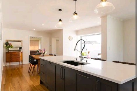 Photo of property in 85 Litten Road, Cockle Bay, Auckland, 2014