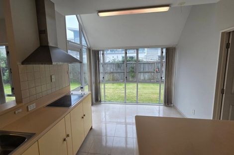 Photo of property in 12 Eversleigh Street, St Albans, Christchurch, 8014