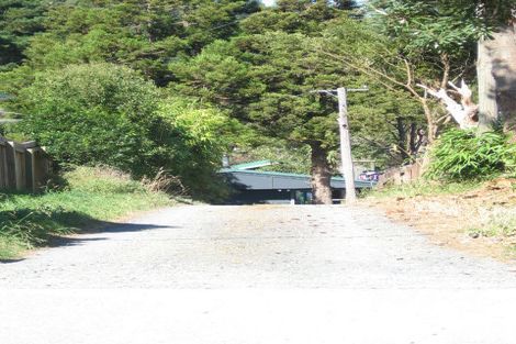 Photo of property in 16 Gillespies Road, Birchville, Upper Hutt, 5018