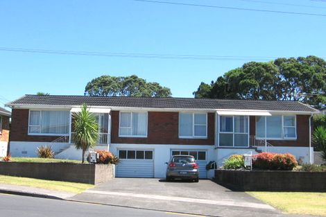 Photo of property in 2/22 Warren Avenue, Three Kings, Auckland, 1042
