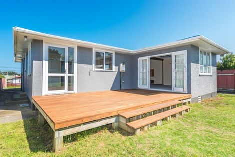 Photo of property in 12 Aotea Street, Castlecliff, Whanganui, 4501