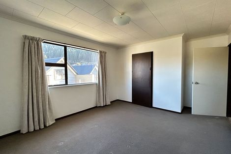 Photo of property in 24/70 Robins Road, Queenstown, 9300