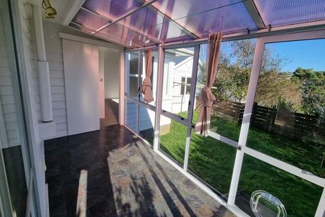 Photo of property in 128 Helston Road, Paparangi, Wellington, 6037