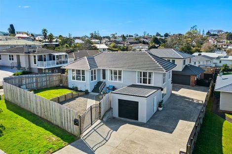 Photo of property in 72 Nelson Street, Howick, Auckland, 2014