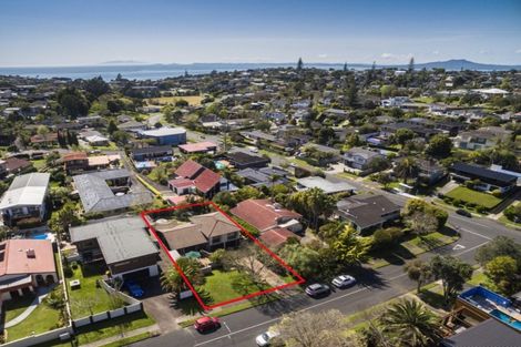 Photo of property in 39 Amante Crescent, Mairangi Bay, Auckland, 0630