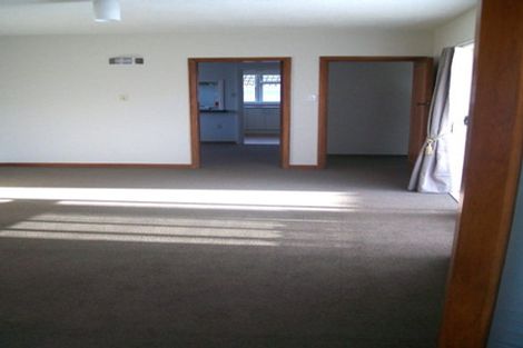 Photo of property in 153 Memorial Avenue, Burnside, Christchurch, 8053