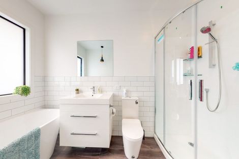 Photo of property in 23 Queen Charlotte Drive, Aotea, Porirua, 5024