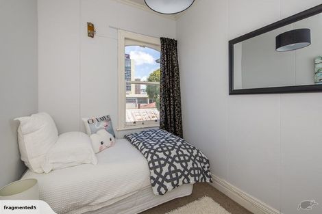Photo of property in 19 Home Street, Mount Victoria, Wellington, 6011