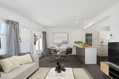 Photo of property in 15a Landscape Road, Pukekohe, 2120