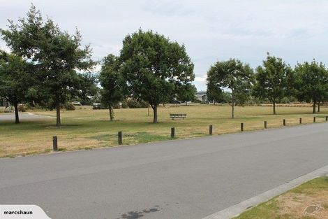 Photo of property in 6 Titirangi Crescent, Parklands, Christchurch, 8083