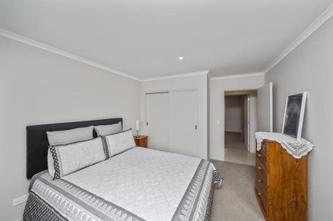 Photo of property in 48 Magnolia Drive, Westown, New Plymouth, 4310