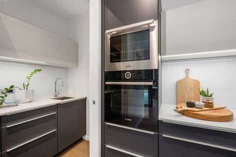 Photo of property in 181 Old North Road, Kumeu, 0892