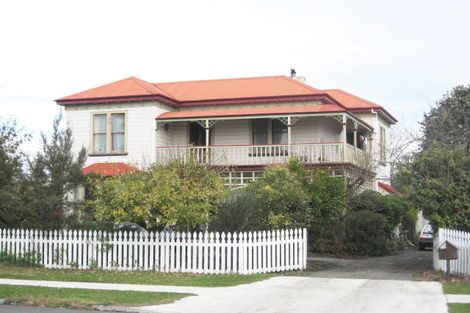 Photo of property in 302 Lyndon Road West, Hastings, 4122