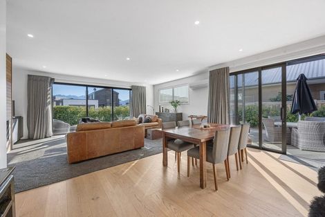 Photo of property in 53 Tenby Street, Wanaka, 9305