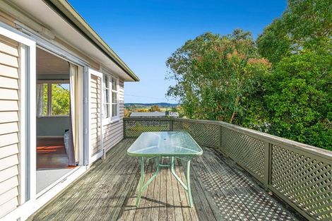 Photo of property in 22 Makiri Street, Helensville, 0800