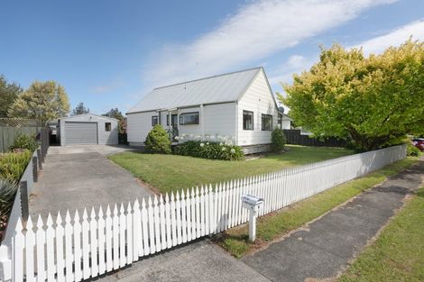 Photo of property in 6 Mountfort Grove, Feilding, 4702