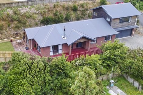 Photo of property in 267 Maungaraki Road, Maungaraki, Lower Hutt, 5010