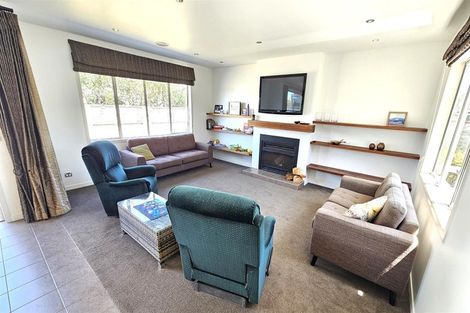 Photo of property in 128 Harbour Drive, Matarangi, Whitianga, 3592