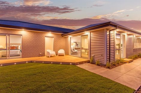 Photo of property in 87 Leistrella Road, Hoon Hay, Christchurch, 8025