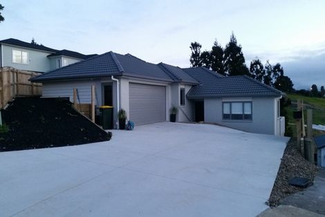Photo of property in 10 Tokerau Crescent, Pukekohe, 2120