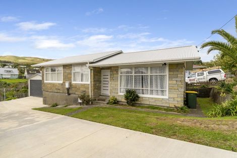 Photo of property in 134 Driver Crescent, Cannons Creek, Porirua, 5024
