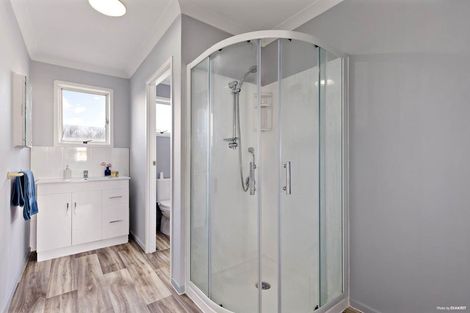 Photo of property in 2/19 Moncrieff Avenue, Clendon Park, Auckland, 2103