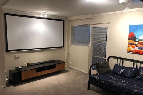 Photo of property in 21 St Ives Terrace, Mairangi Bay, Auckland, 0630