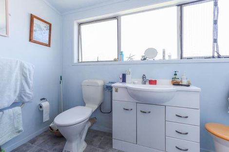 Photo of property in 3 Sequoia Crescent, Owhata, Rotorua, 3010