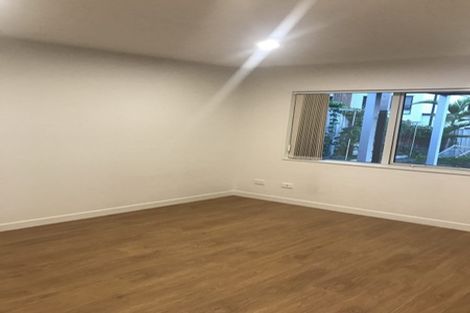 Photo of property in 24 Para Close, Fairview Heights, Auckland, 0632