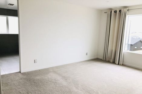 Photo of property in 63 Wainui Road, Silverdale, 0932