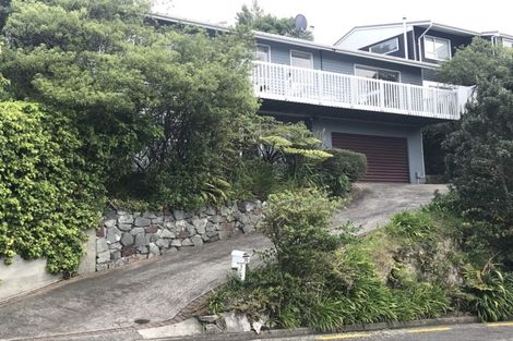 Photo of property in 70 Allington Road, Karori, Wellington, 6012