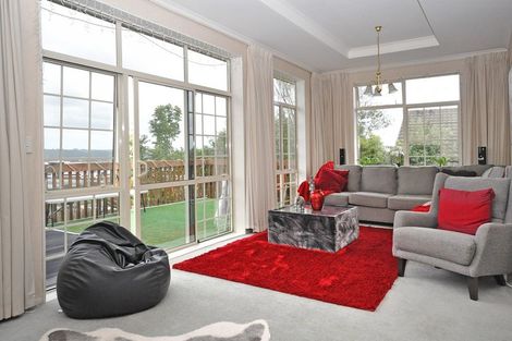 Photo of property in 5 Lorikeet Place, Unsworth Heights, Auckland, 0632