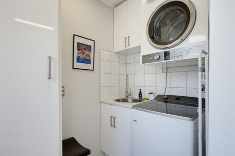 Photo of property in 21 Rama Crescent, Khandallah, Wellington, 6035