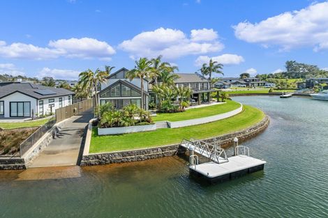 Photo of property in 3 Kuaka Grove, One Tree Point, 0118