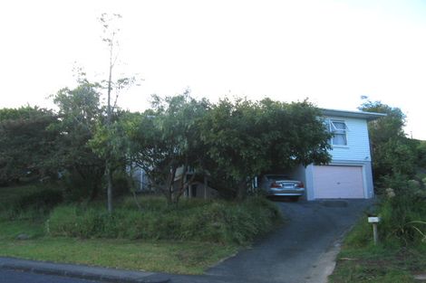 Photo of property in 17 Shanaway Rise, Hillcrest, Auckland, 0627
