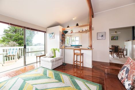 Photo of property in 2/16 Zion Road, Birkenhead, Auckland, 0626