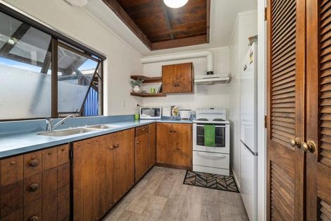 Photo of property in 4/1312 Hinemoa Street, Rotorua, 3010