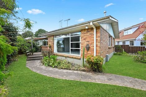 Photo of property in 56 Pulham Crescent, Queenwood, Hamilton, 3210