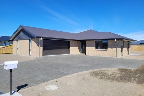 Photo of property in 76 Hilton Drive, Amberley, 7410