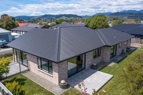 Photo of property in 14 Thomas Way, Brightwater, 7022